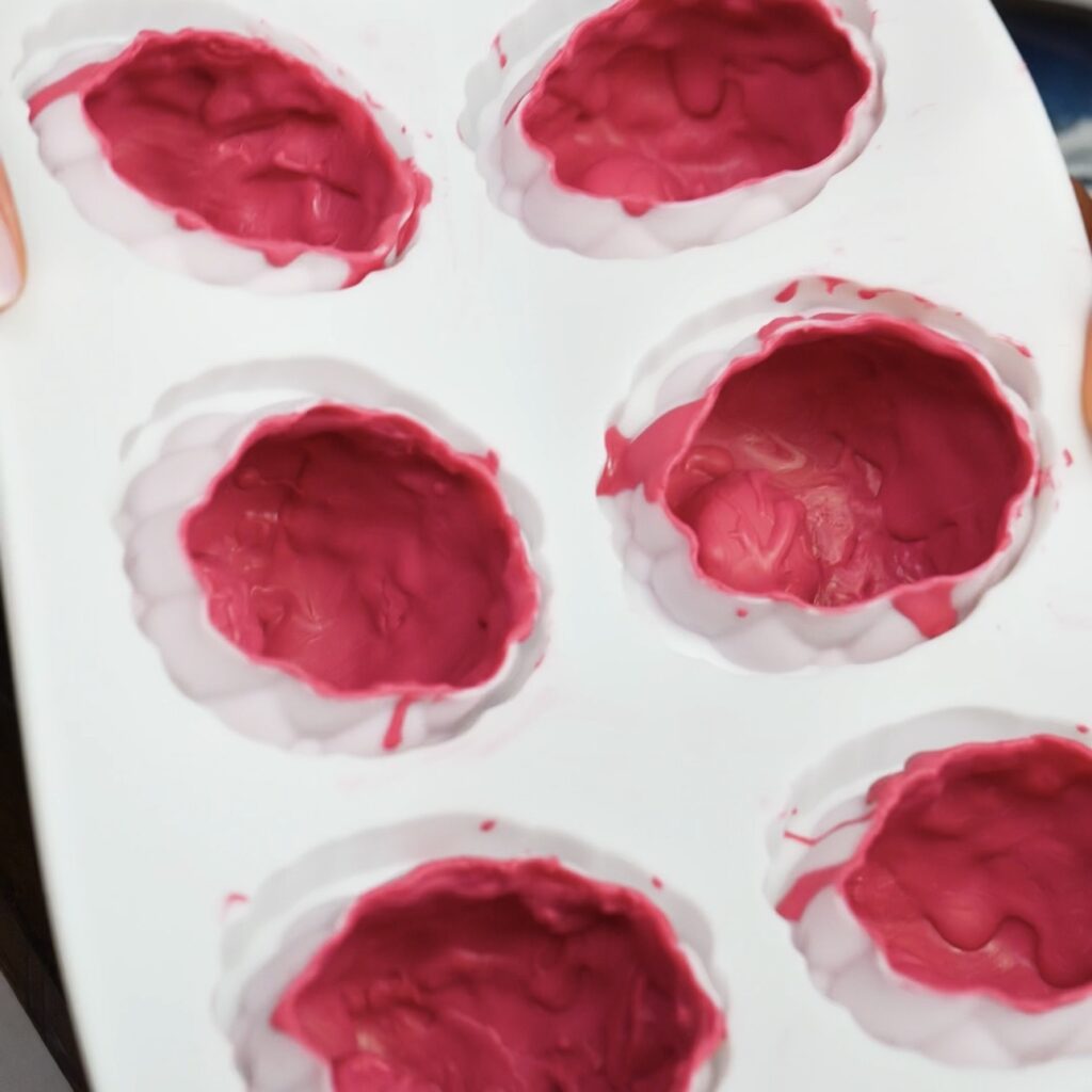 Silicone mould coated with chocolate