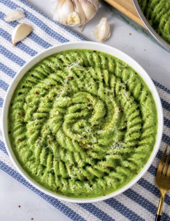 Creamy spinach ricotta pasta with Parmesan and chilli flakes
